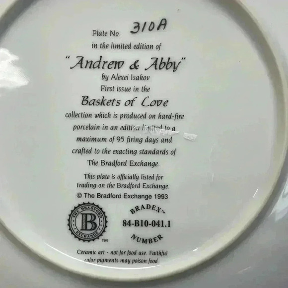Eye-catching beautiful cat plate. - Picture 4 of 6